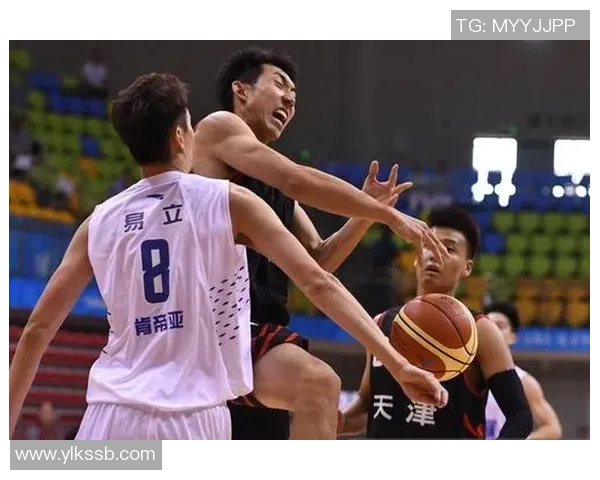 2017年新疆队与广东队总决赛第三场精彩对决回顾与分析 2017年新疆队与广东队总决赛第三场精彩对决回顾与分析